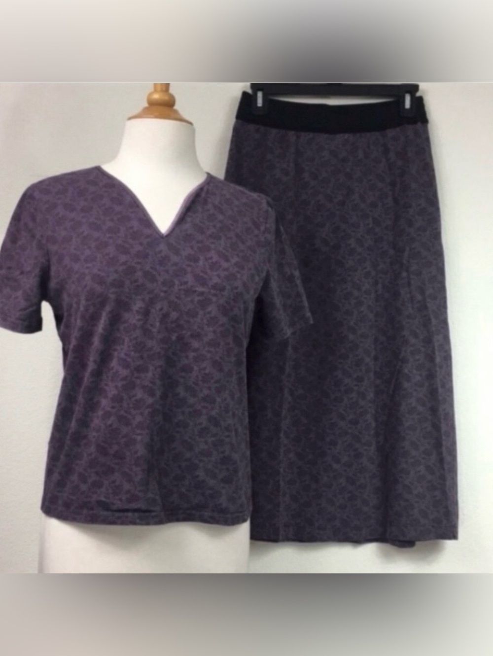 Laura Ashley Women Purple Leaf T-Shirt + Midi Skirt Size Large Retro Cottagecore